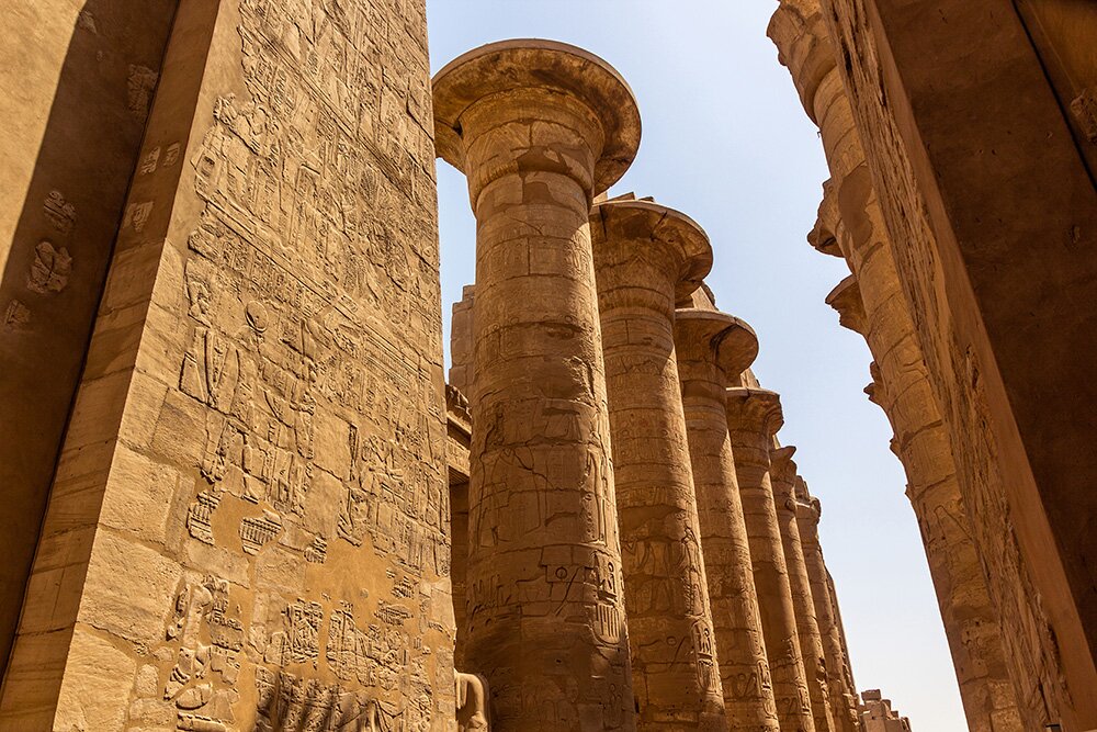 Гипостильный зал Карнакского храма Амона (Египет)